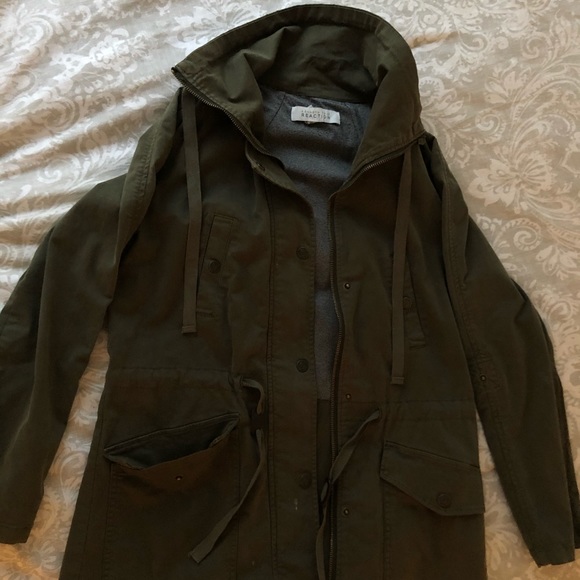 Kenneth Cole Reaction Jackets & Blazers - Kenneth Cole Reaction army green jacket